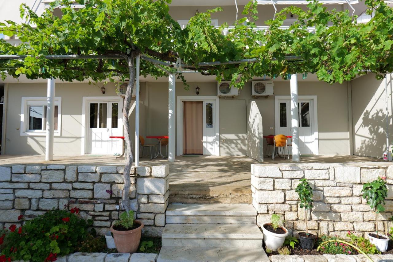 Villa Gjika Qeparo Exterior photo